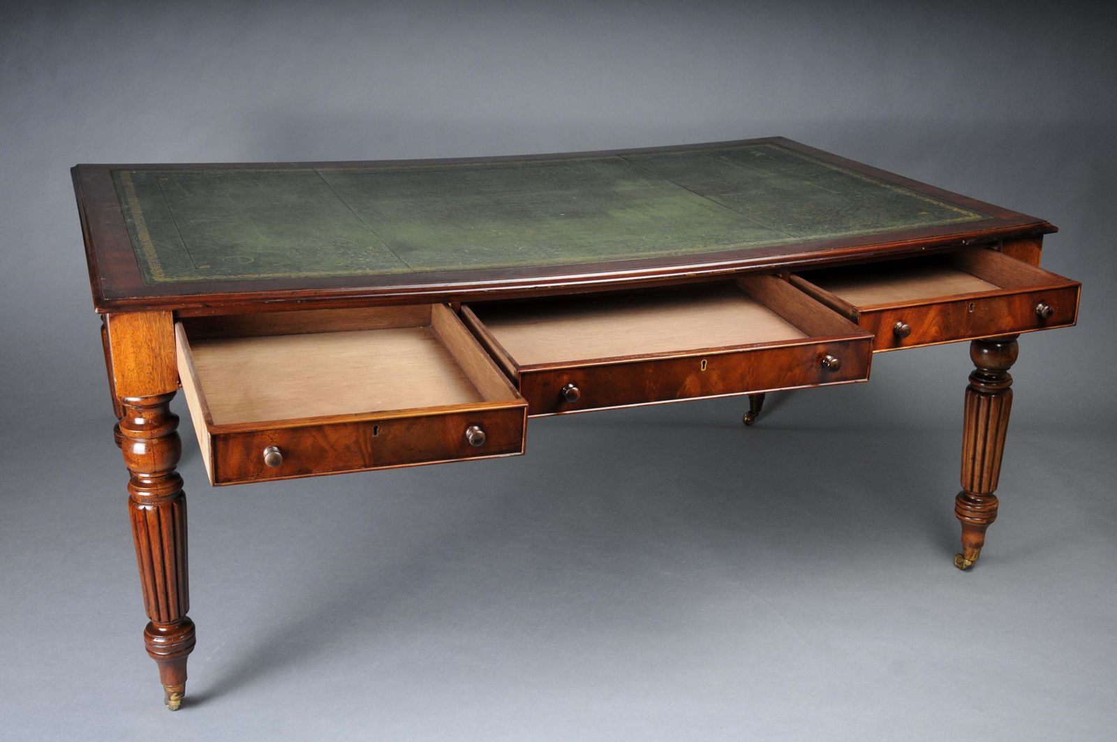 Classic English Partner Desk/Writing Desk 20th Century, Mahogany photo Furniture