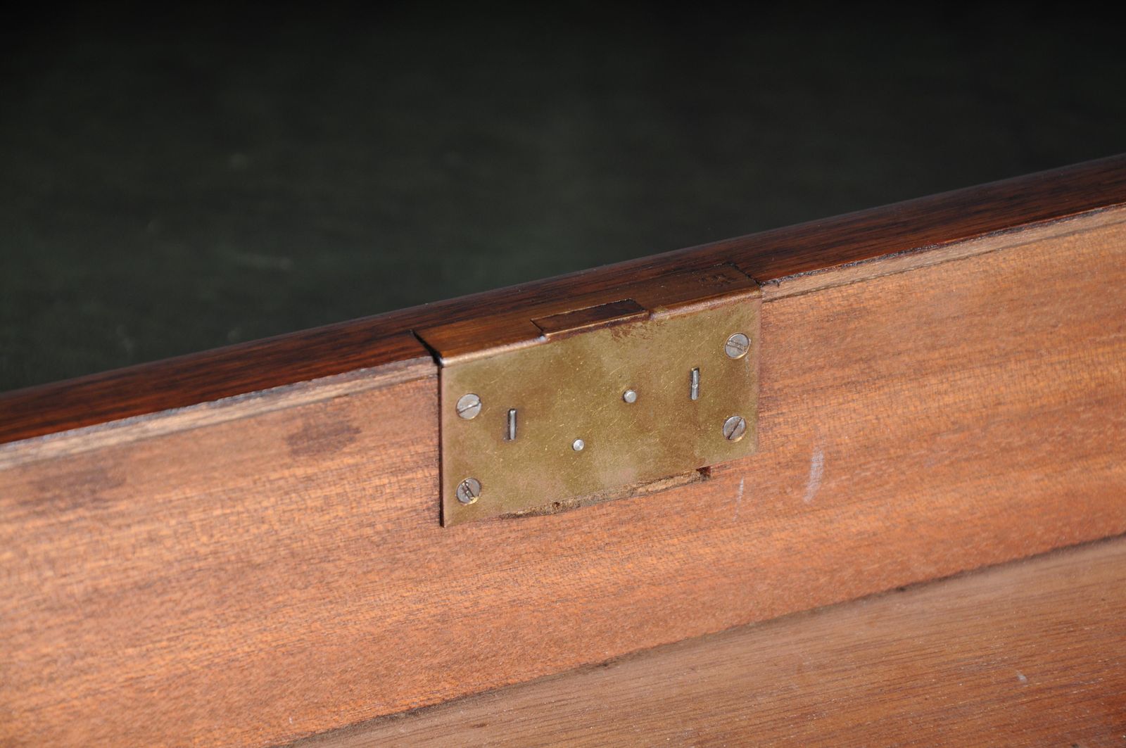 photo vinterior Classic English Partner Desk/Writing Desk 20th Century, Mahogany