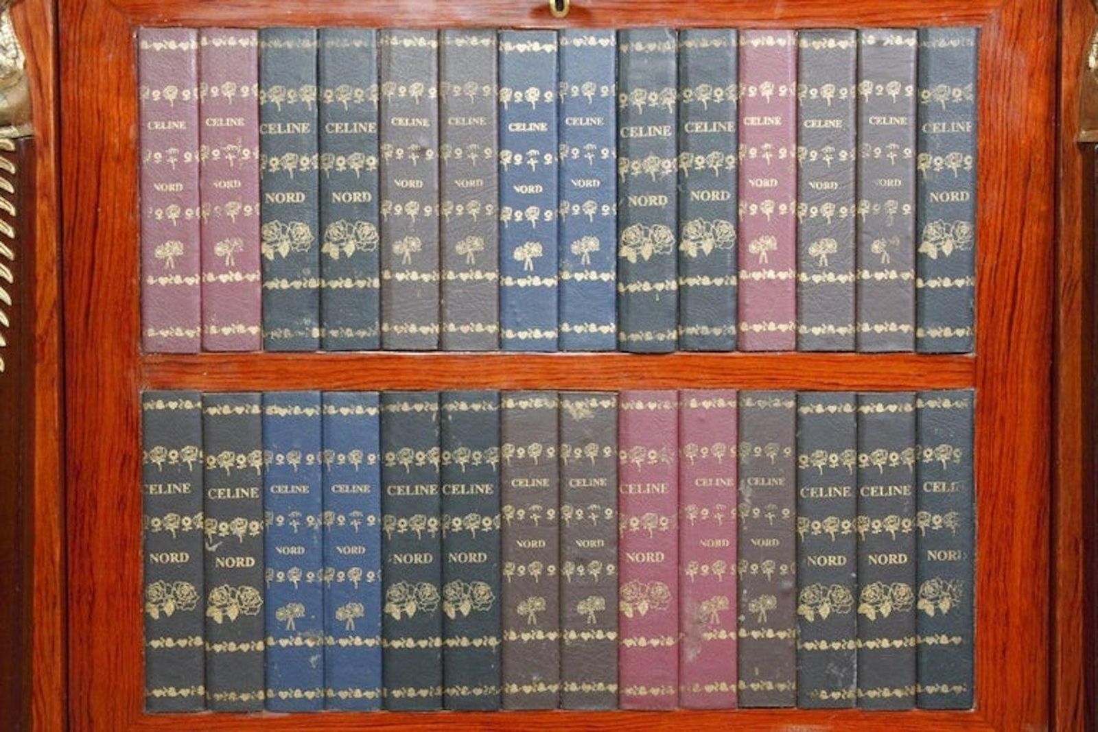 2626.0 Extremely Decorative Secretary Empire Style With Dummies Books photo