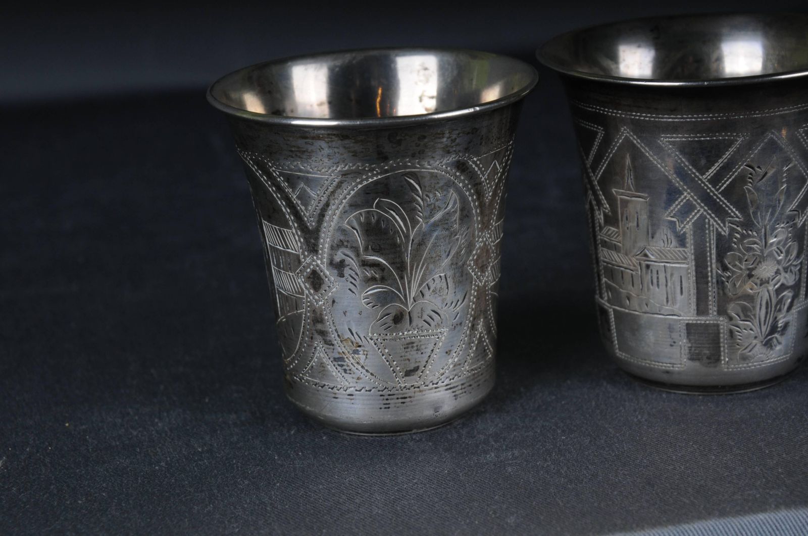 2 Antique Silver Mug 84 Silver Russian Viktor Sawinkow Flowers City 875er Silver photo vinterior