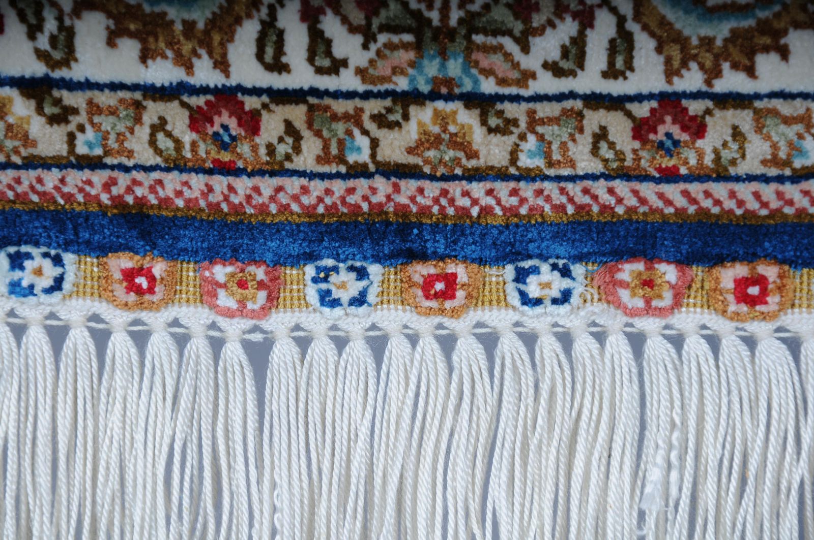 1043.0 Anatolian Prayer Rug/Tapestry Cotton/Silk, 20th Century photo