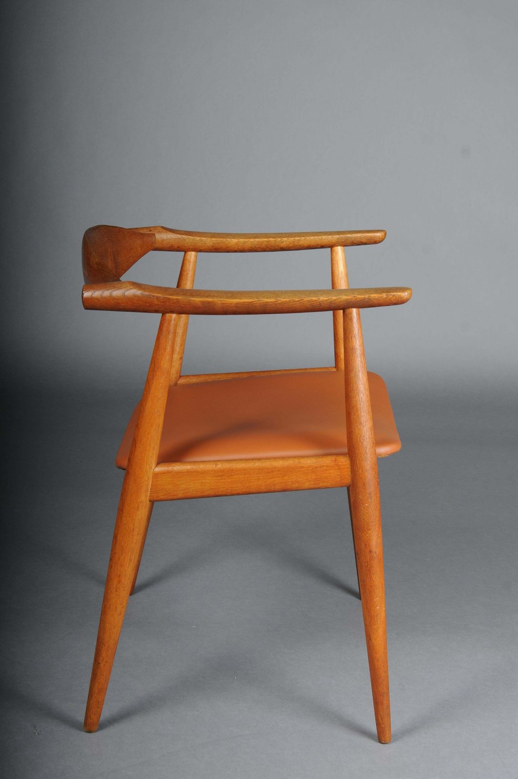 photo for sale Hans J. Wegner. Armchair, Teak/Leather, Model Ch 35, Carl Hansen & Son, Denmark.