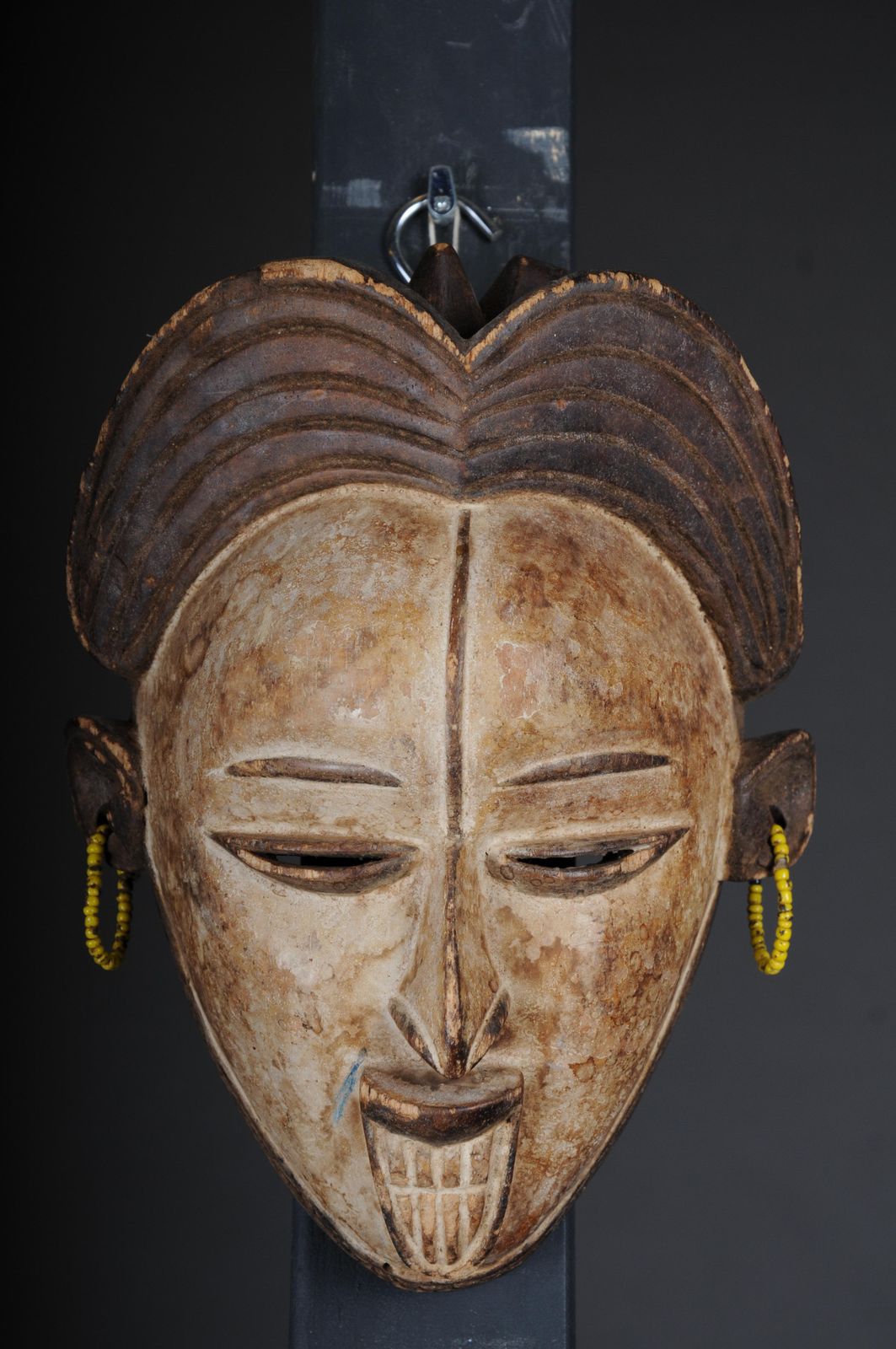 20th Century Antique Carved Wooden Face Mask, African Folk Art. Hangable.Decorat photo furniture