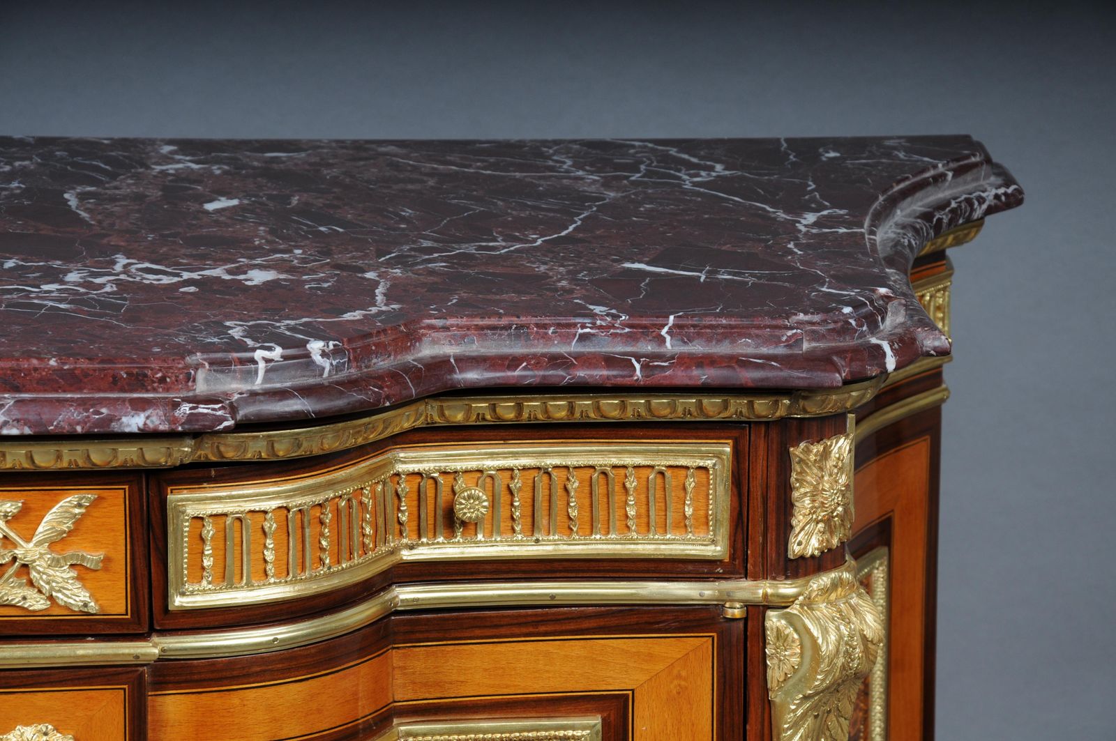 Royal Commode/Chest Of Drawers After Jean Henri Riesener photo 12441.0