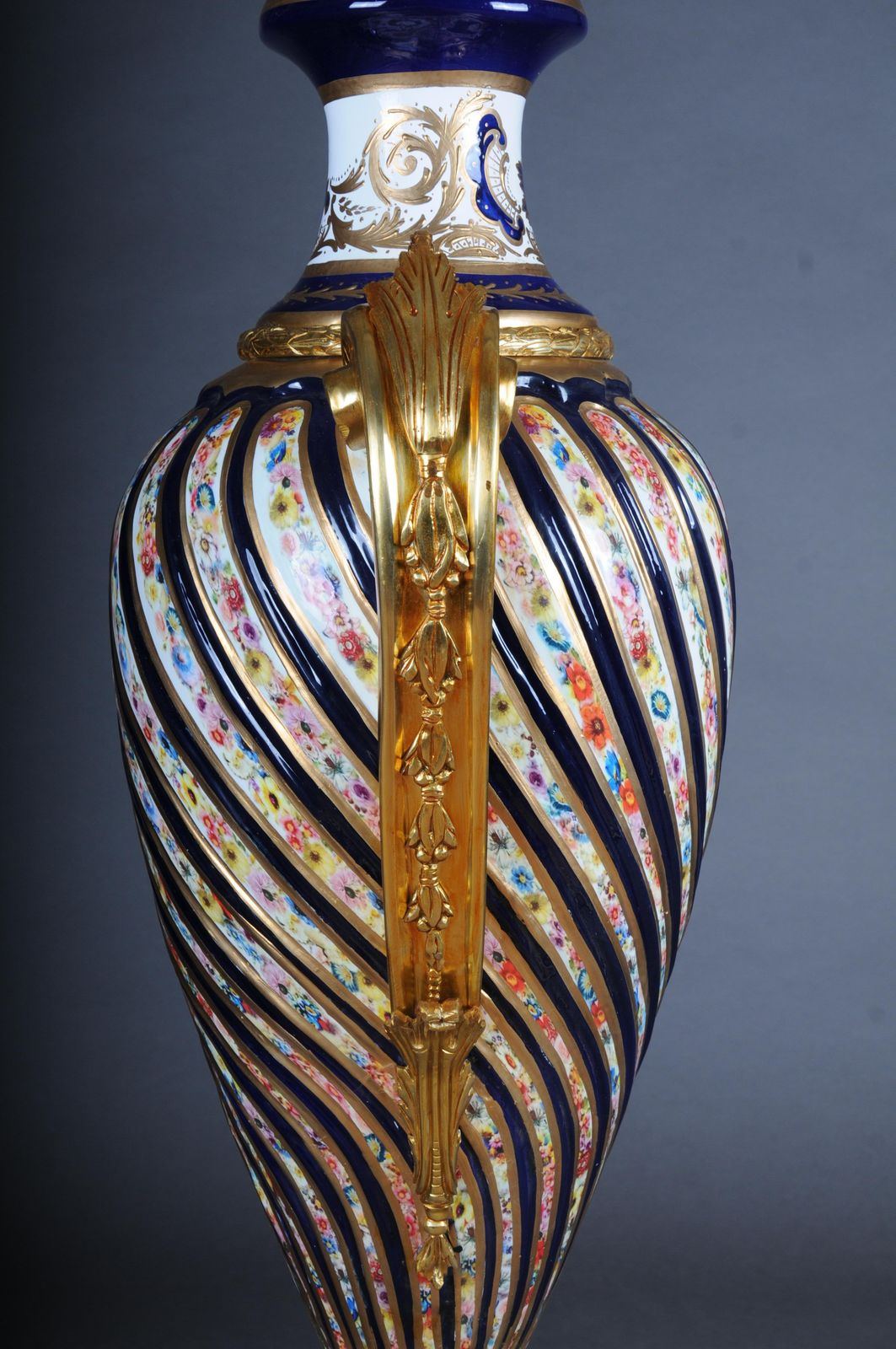 photo vinterior Pair (2) Magnificent French Sevrés Floor Vases With Gilt Bronze.