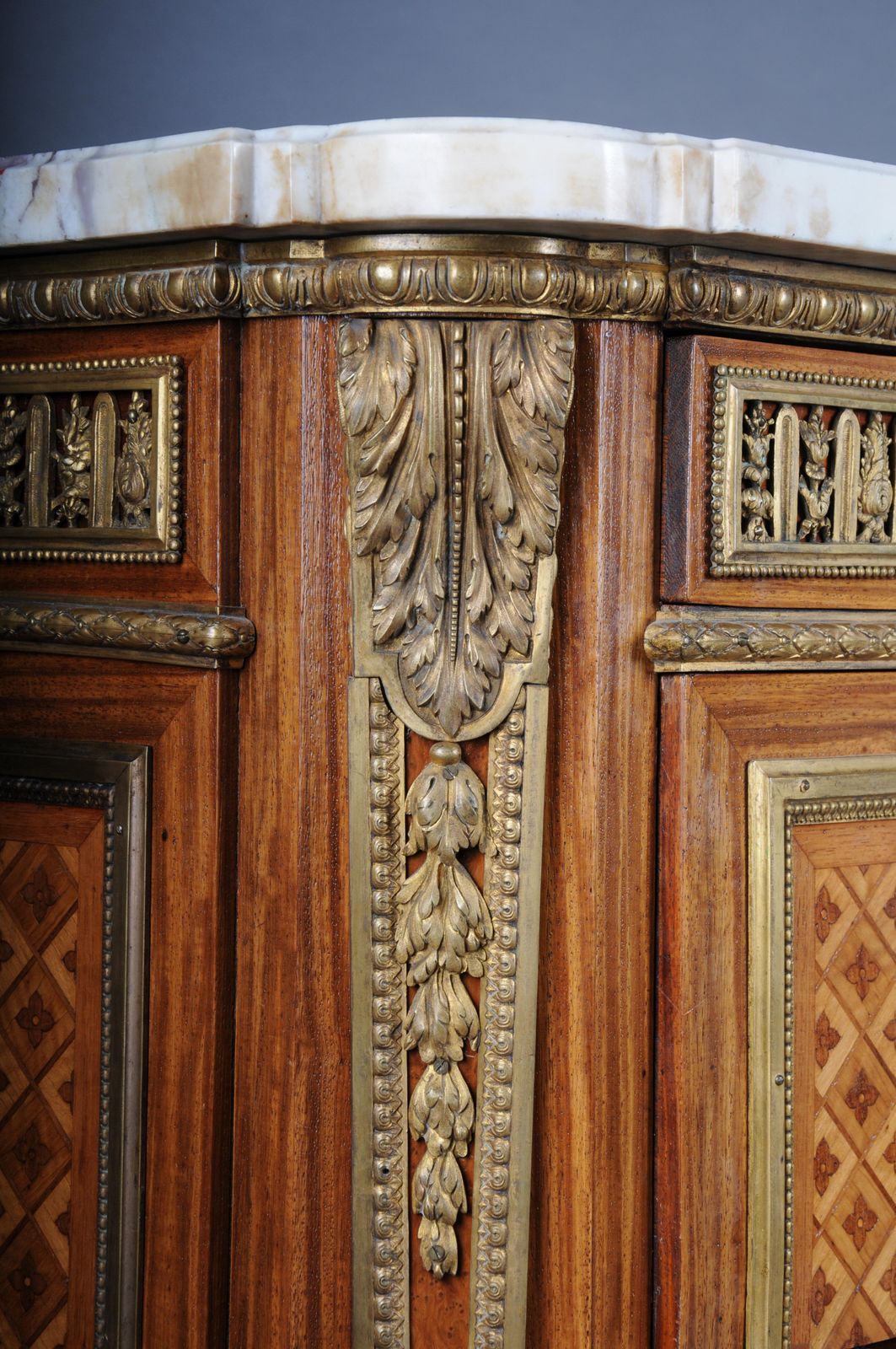 photo vinterior Royal Dresser After J. H. Riesener, Paris From 1880, Gilded Bronze, Napoleon III