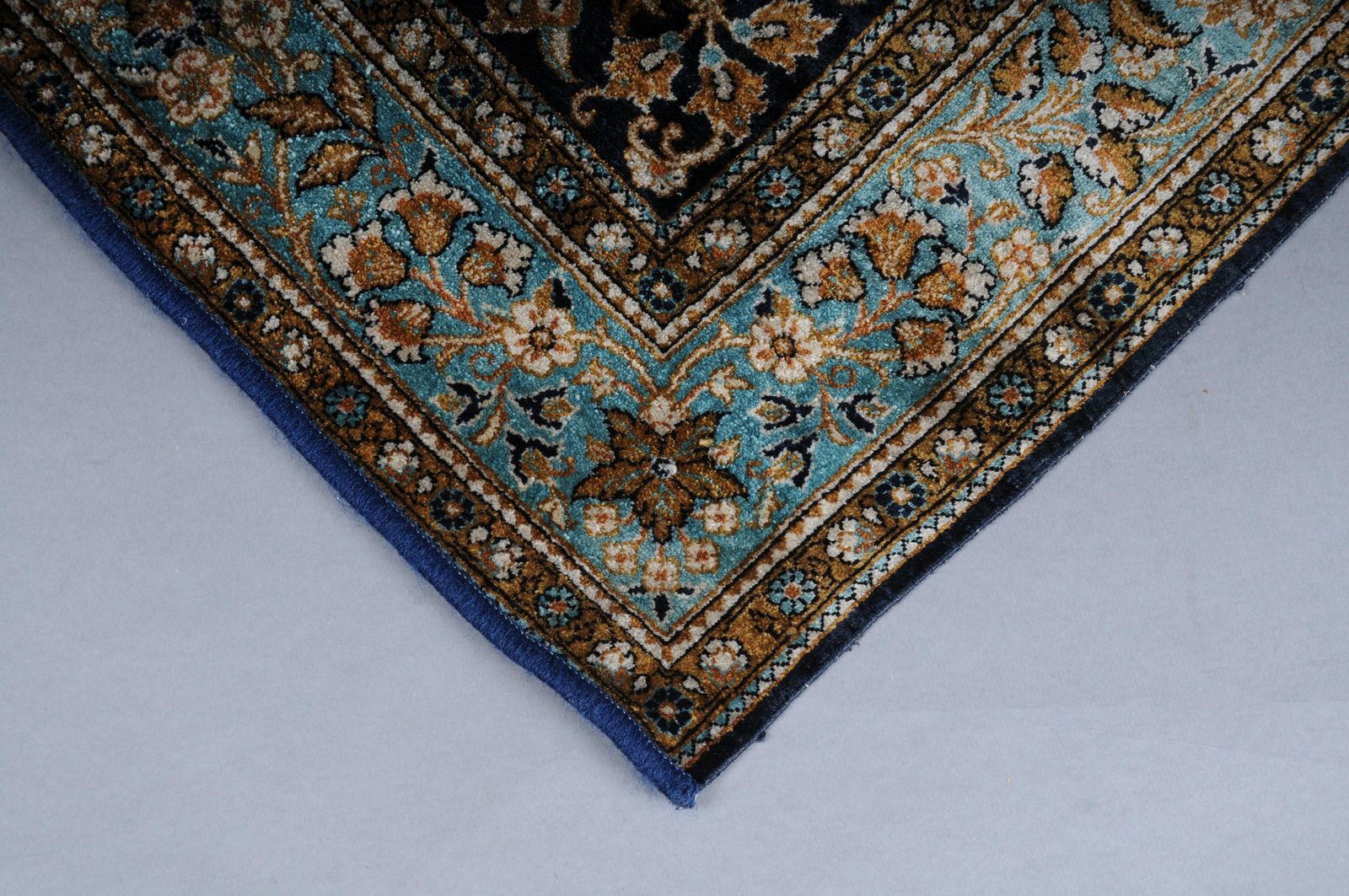 photo vintage Oriental Carpet/Bridge Silk Paradise Garden 20th Century
