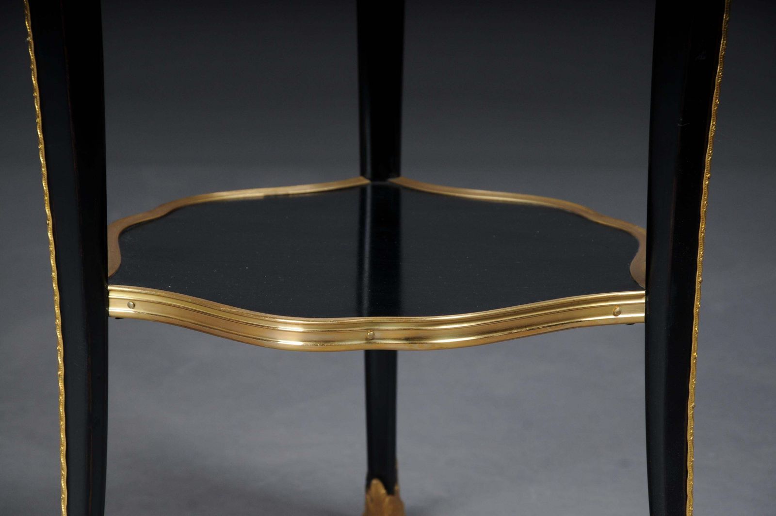 20th Century French Salon Side Table In Louis XV After F. Linke, Black photo vinterior