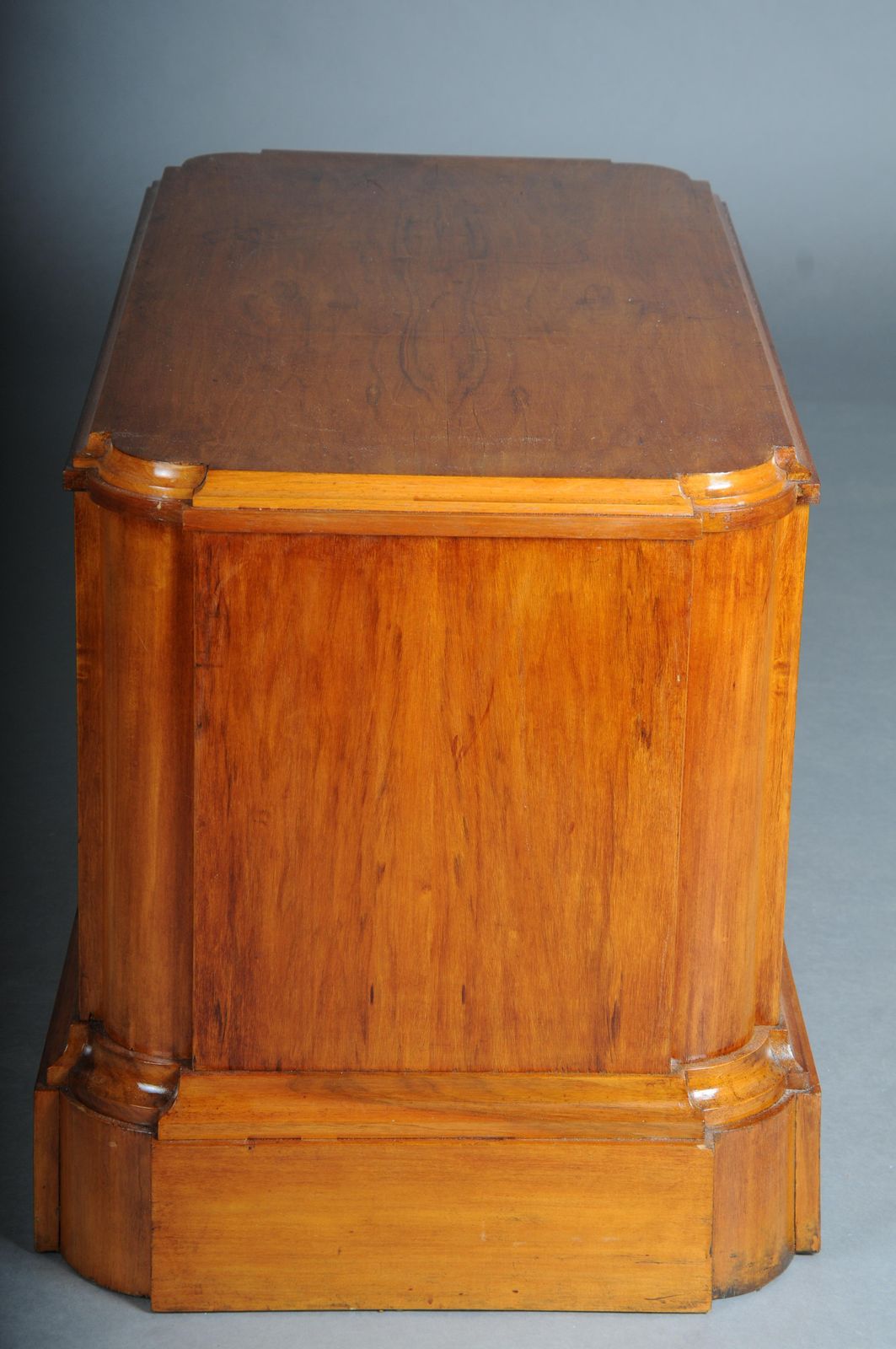 2938.0 Pair (2) Museum Quality Wooden Pedestals From The Dresden State Art Collection photo