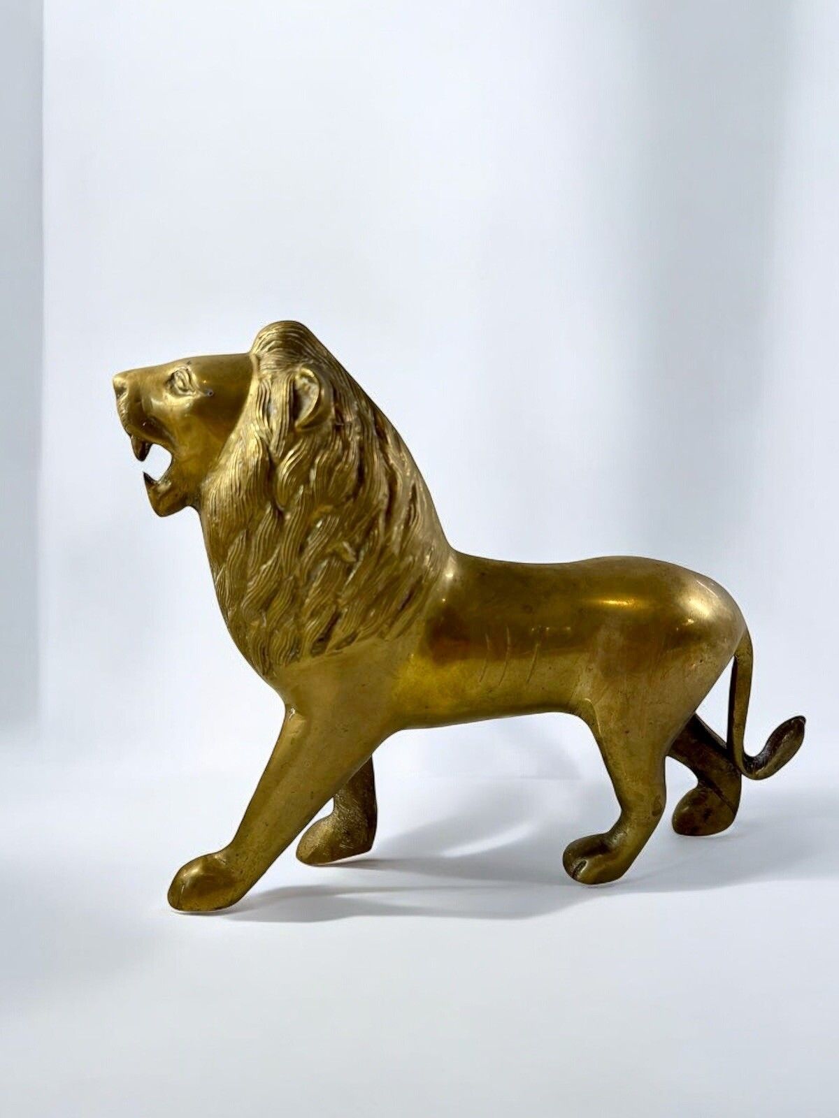 Antique Old Lion Figure Sculpture, Golden Brass Lion Heavy photo 65.0