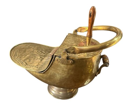 Victorian Coal Scuttle Brass Fireside Bin With Integral Copper Shovel