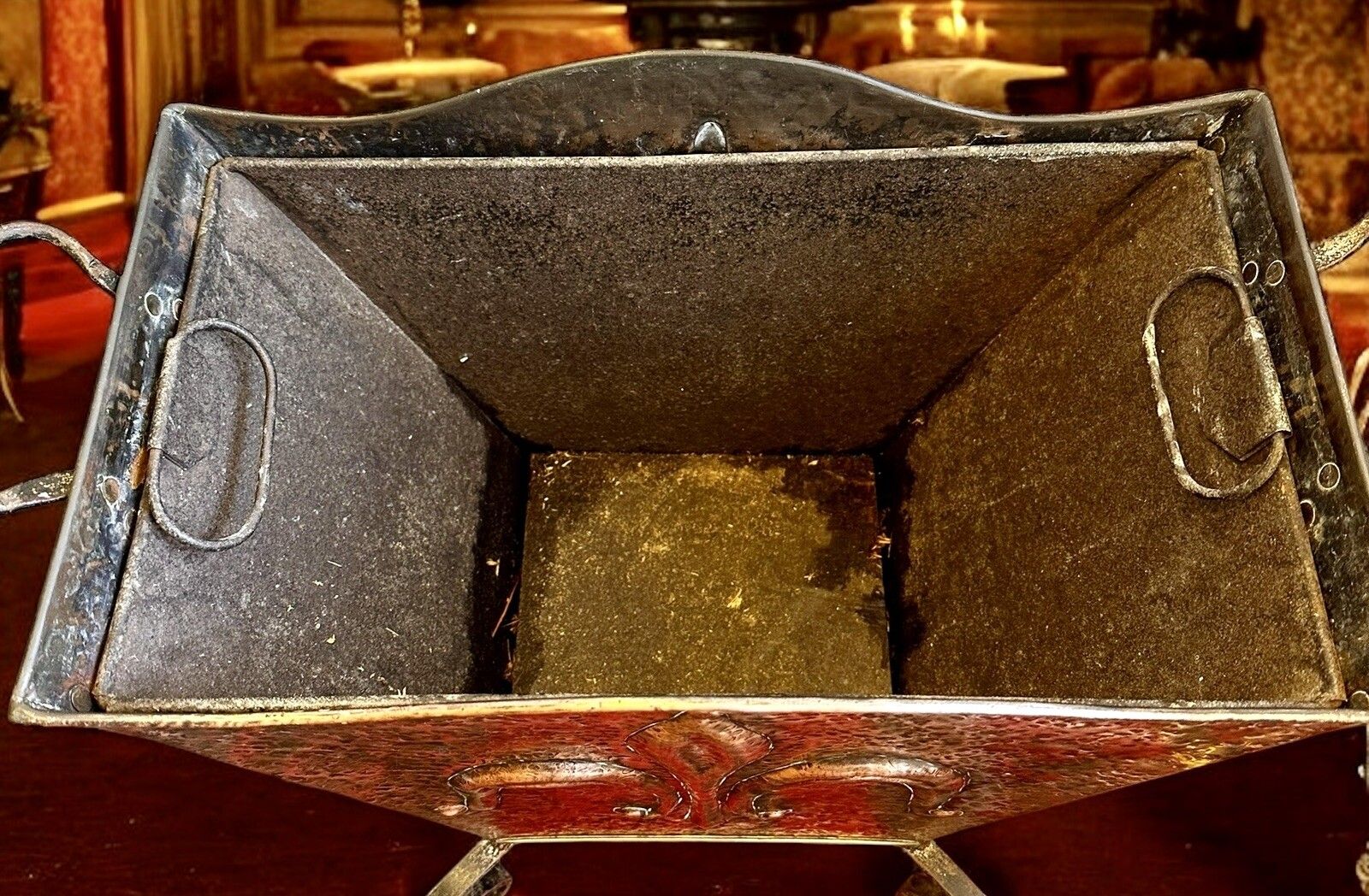 Arts And Crafts French Copper Fleur De Lis  Coal Bucket Period Property photo 295.0