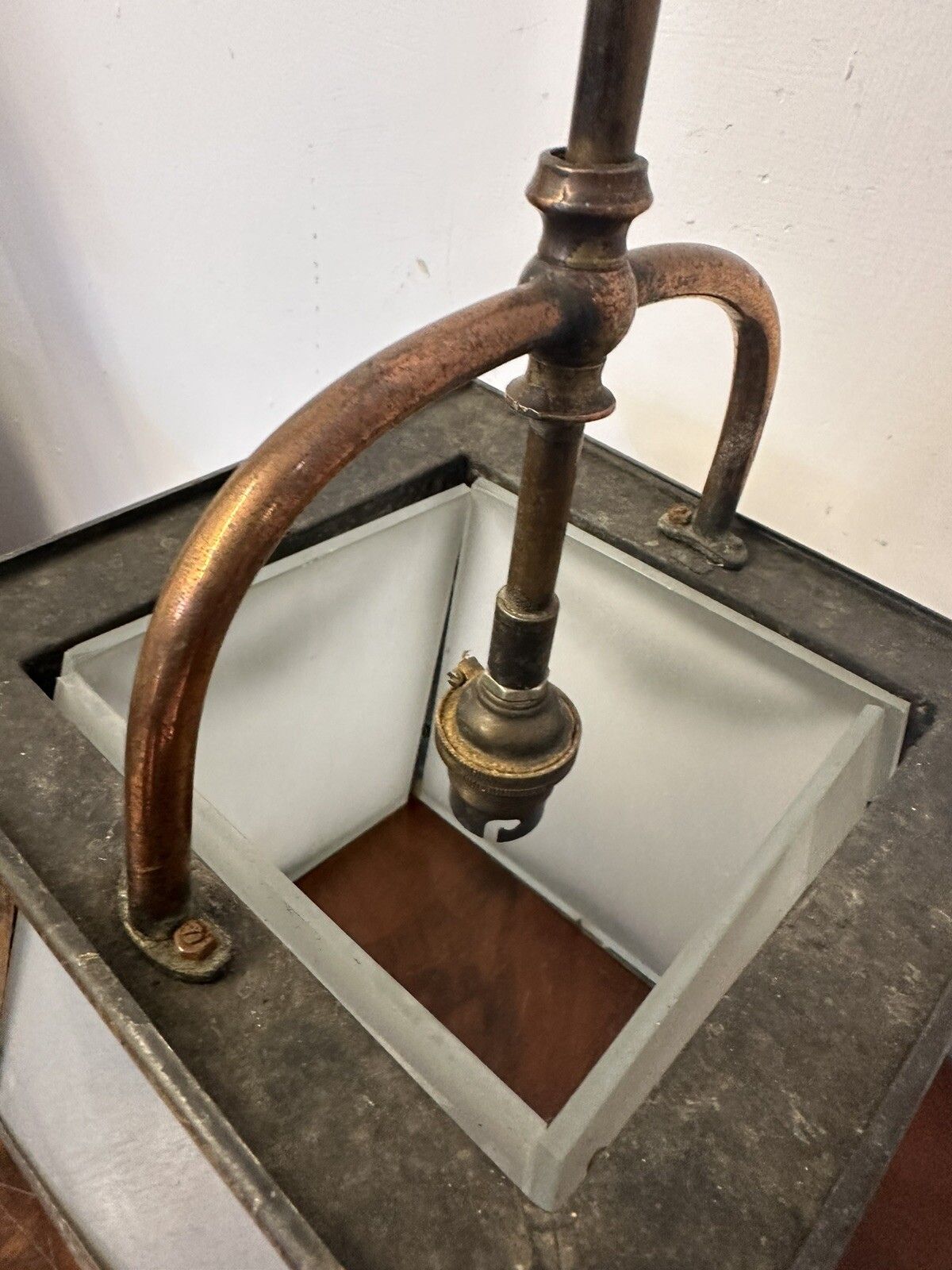 Art Nouveau C1900’s Hand Beaten Copper Large Lantern Four Glass Shades photo vinterior
