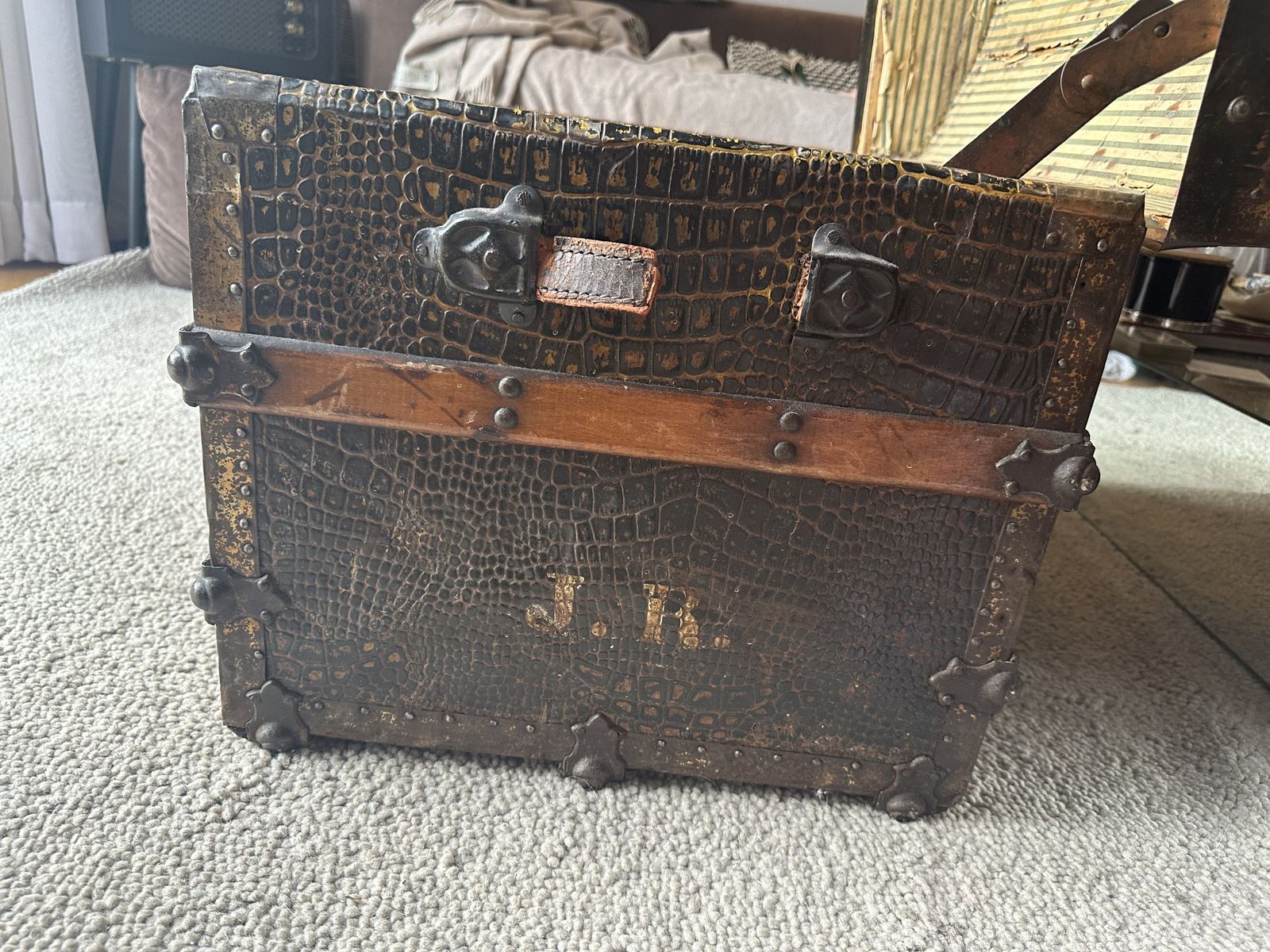 Victorian Steamer Trunk – Dome Top, Faux Crocodile Skin photo Furniture
