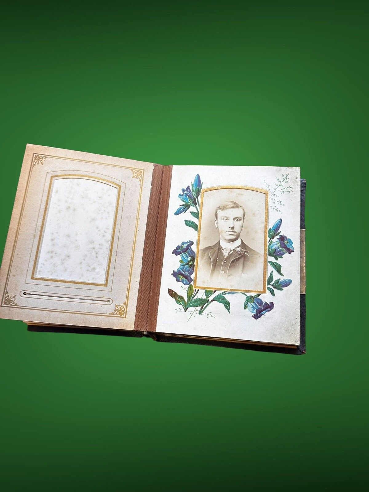 Antique Victorian Leather Photo Album With Original Photos photo vintage
