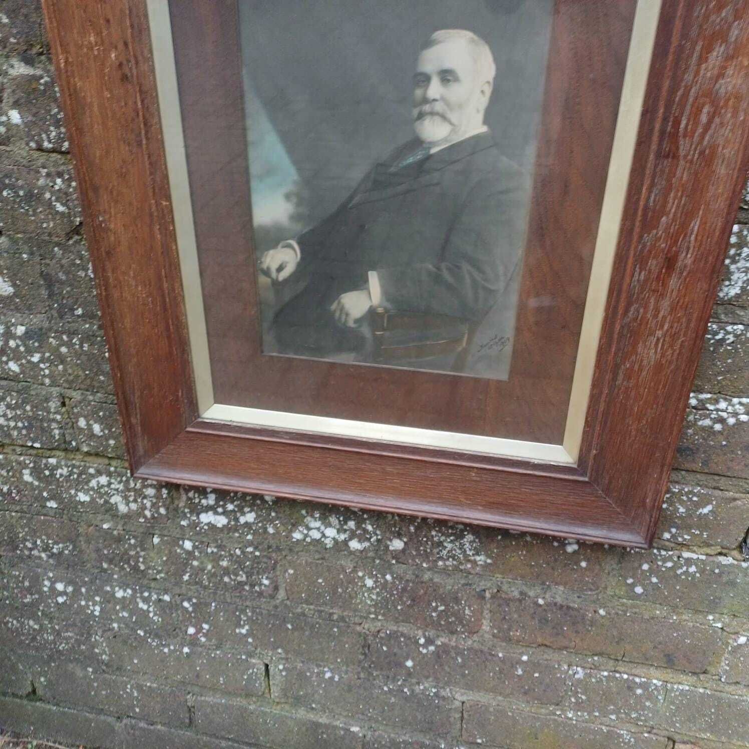 photo furniture Antique Frame Photo In Stunning Wooden Glazed Frame – 1909 Oak Frame, Photo By William Skewes, Wigan Photographer
