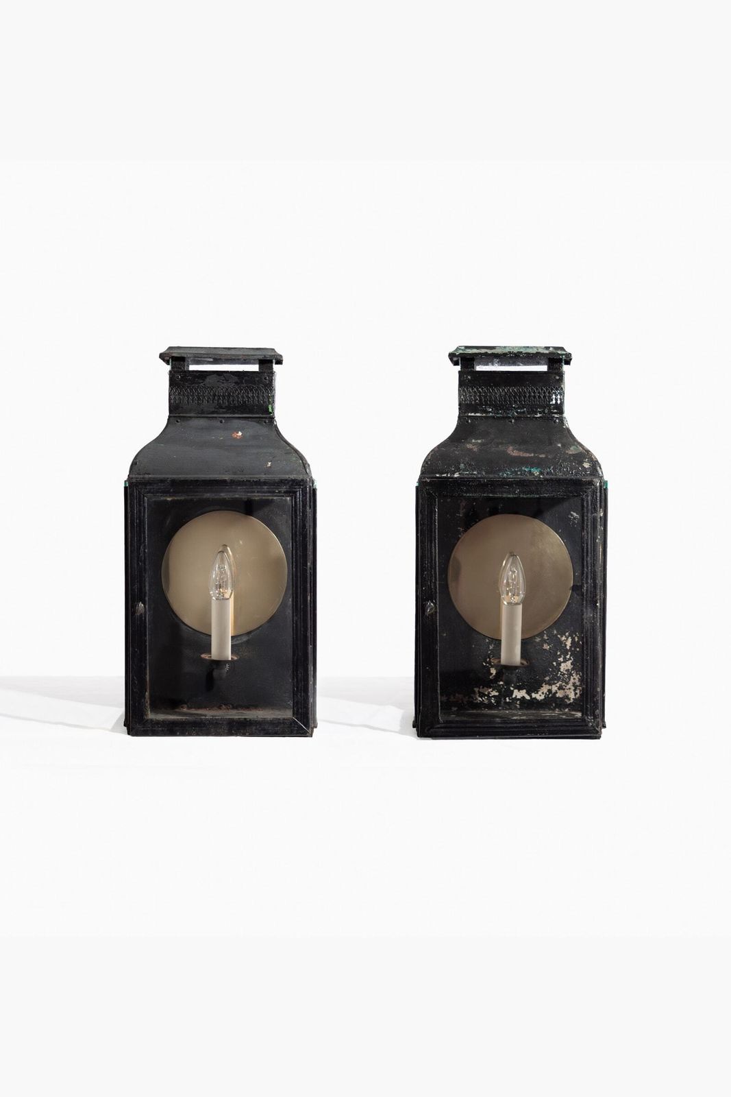 Pair Of George III Tole Painted Wall Lanterns, C.1810 photo Lighting