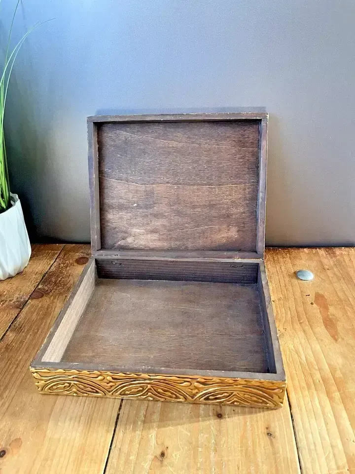 125.0 Florentine Giltwood Madonna Del Granduca Italian Brutalist Wooden Jewellery Box photo