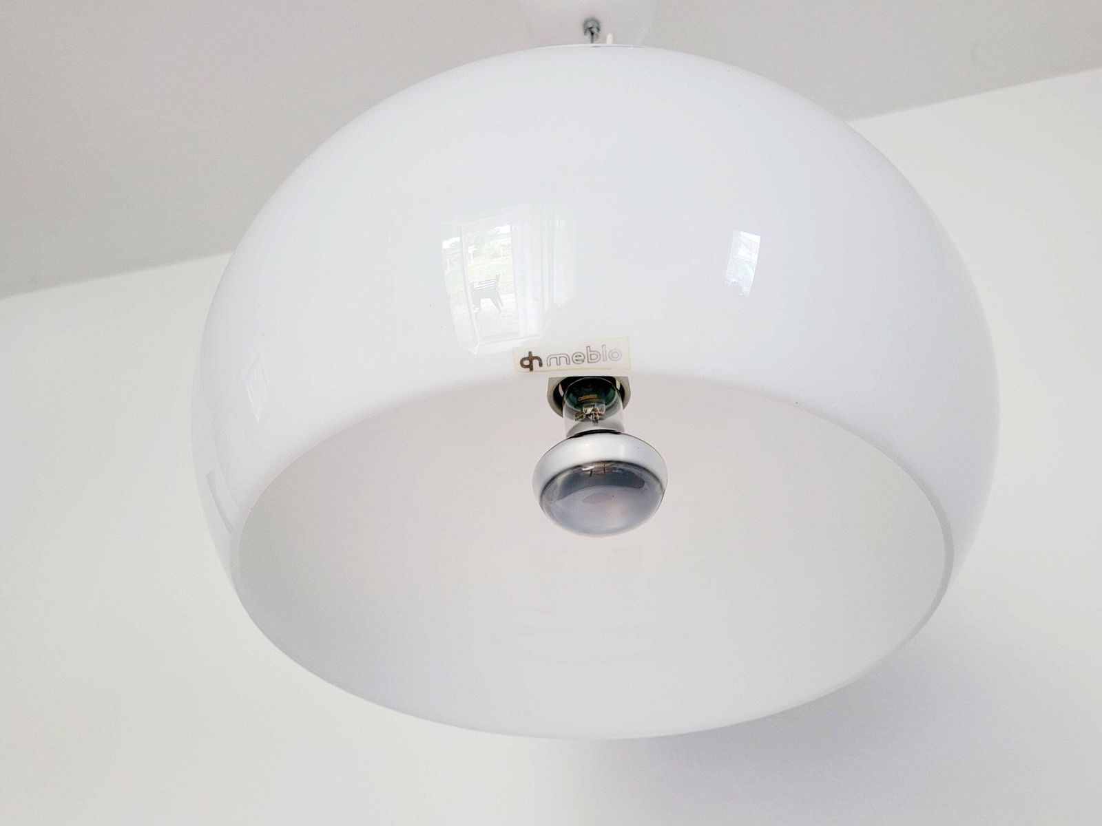 Vintage Pendant Light Guzzini Zurigo, Space Age Ceiling Light, Lucerna Pendant Lamp, Plastic White Lamp, Meblo 70's Italian Design, Mcm photo 287.0