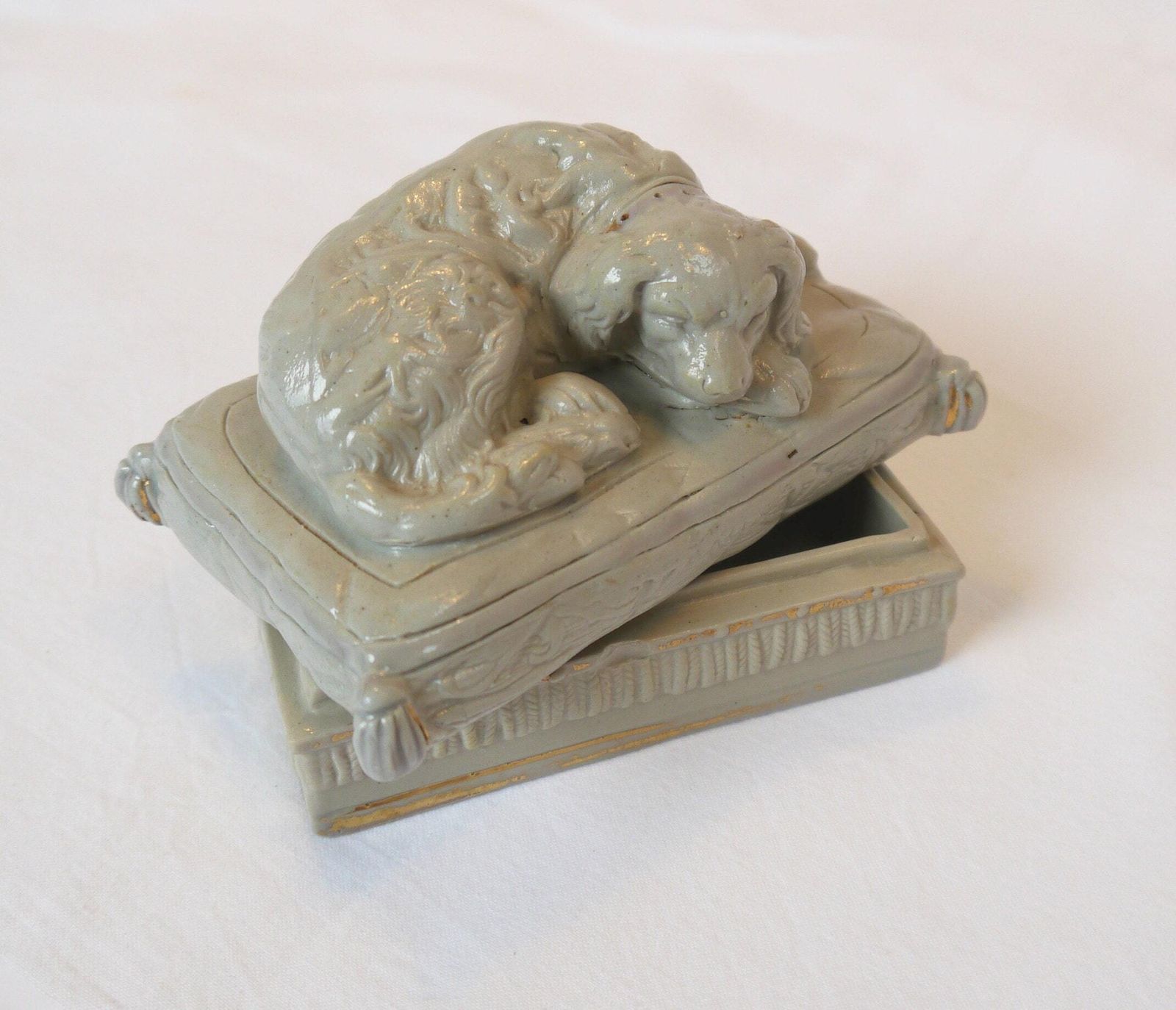 Sleeping Dog Lidded Pot, Spaniel Heavy Pottery Trinket Dish, Lidded Dish With Dog Design, Dog Ornament Dish