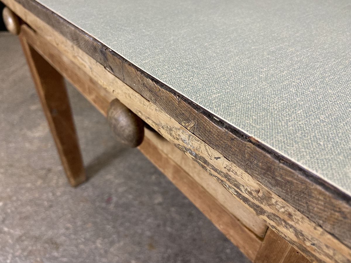 photo furniture Antique Pine Farmhouse Table With Formica Top