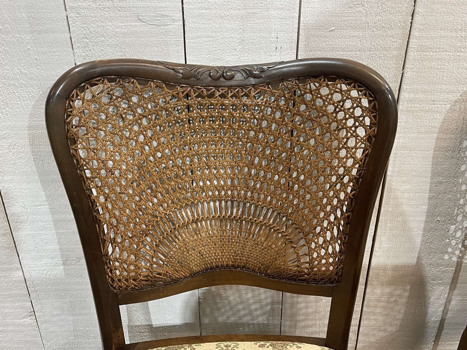 photo furniture Set Of 6 English Walnut Chairs From The 1950s