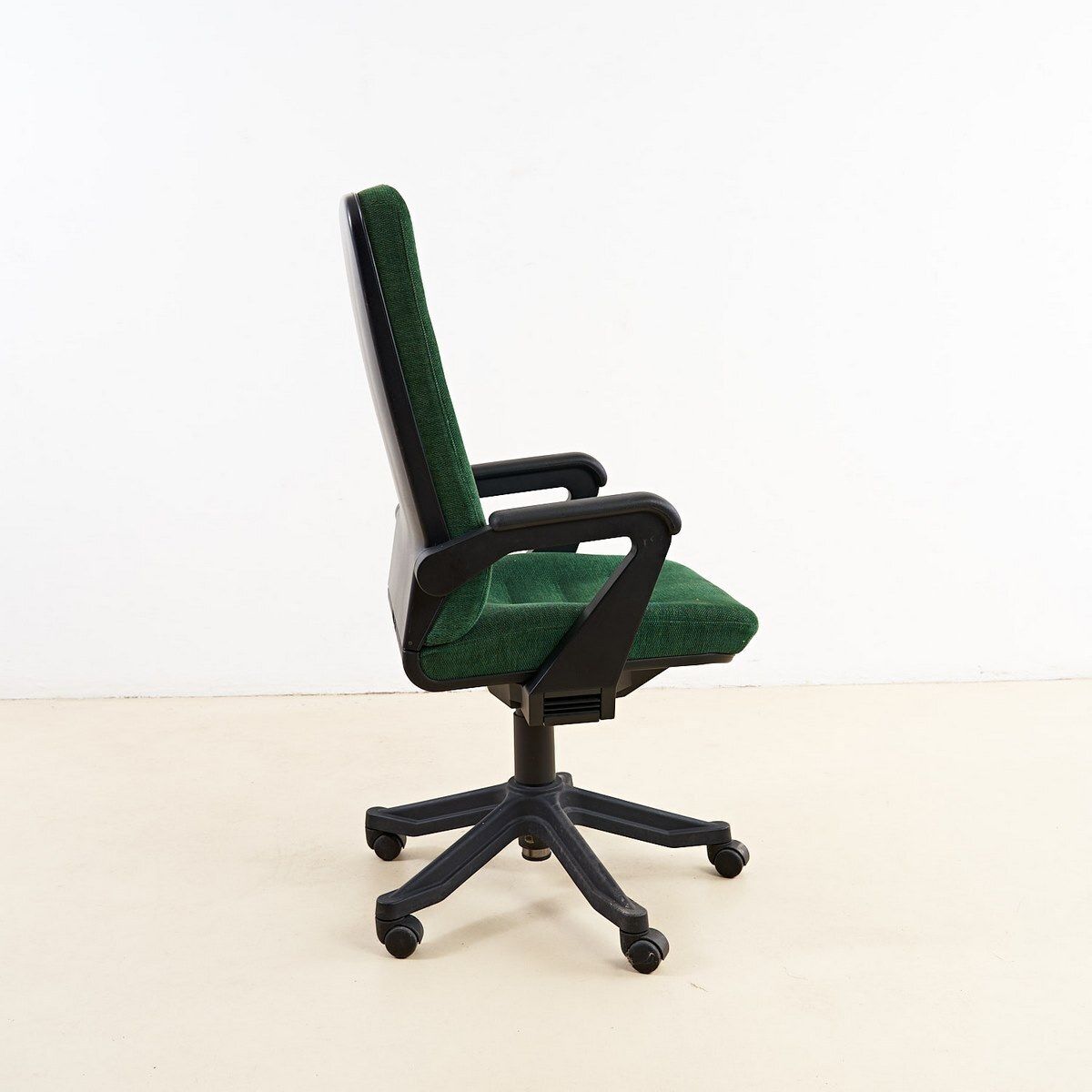 Office Chair Green Color, 1980s photo Furniture