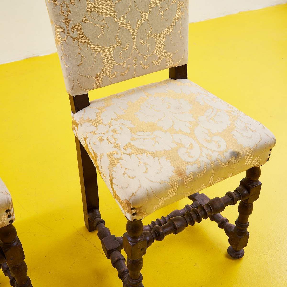 Pair Of Wooden Chairs A Rocchetto Bolognesi photo 926.0