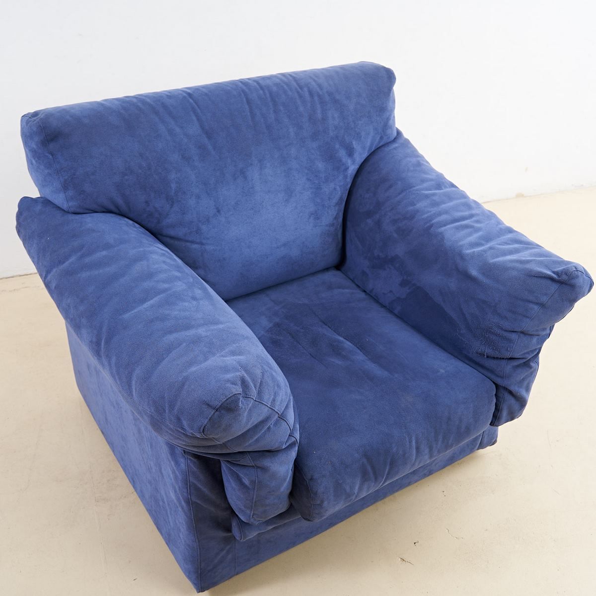 Vintage Blue Velvet Armchair 70s photo furniture
