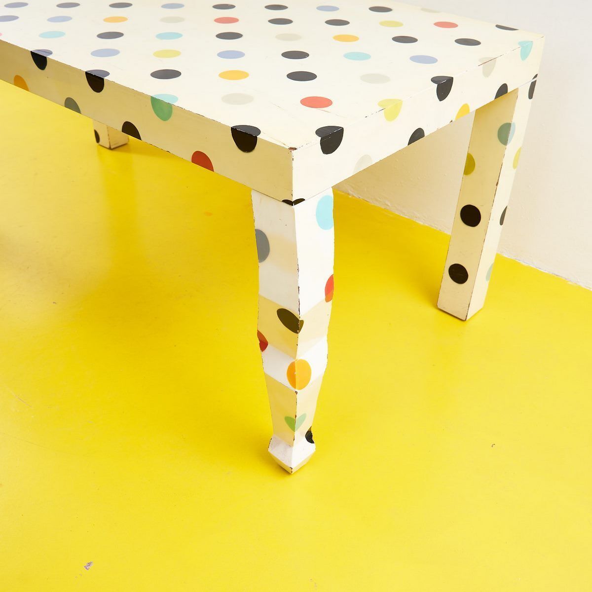 Design Table In Laminated Wood With Polka Dots, Seletti Piu Damien Hirst photo vinterior