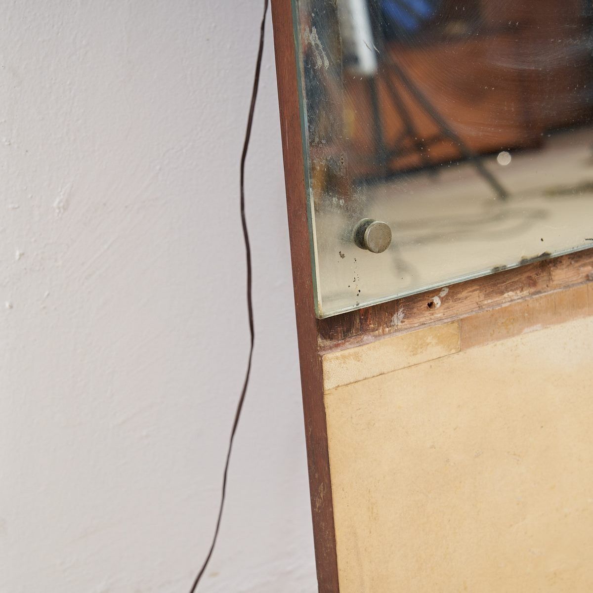 “Deco” Mirror With Light And Parchment Covering photo furniture