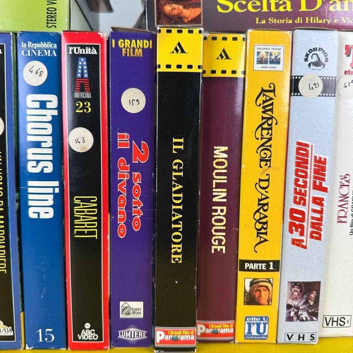 Vintage Vhs Movie Lot, 30 Pieces photo 77.0