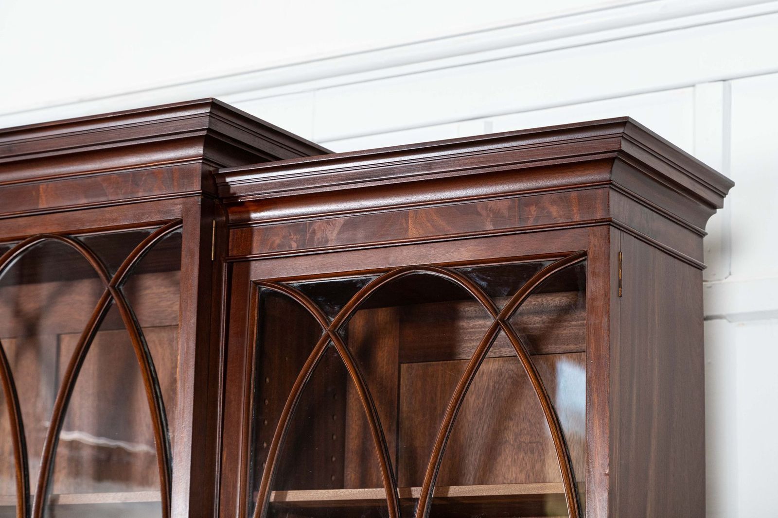 8913.0 Large English Flame Mahogany Breakfront Bookcase photo