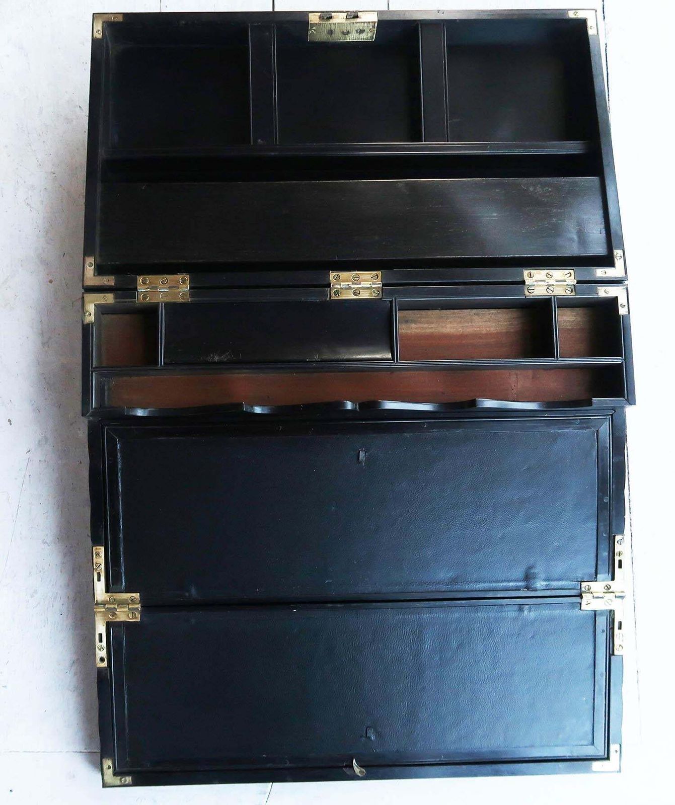 photo vinterior Antique Anglo Indian Fluted Writing Box With Secret Drawers. Early 19th Century