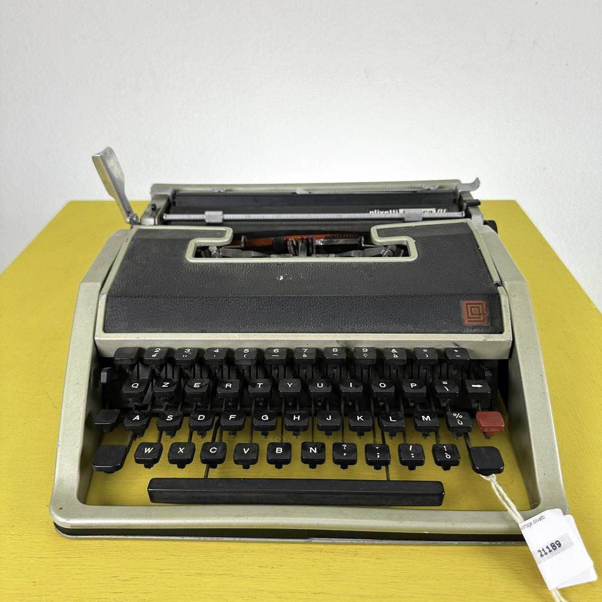 Vintage Olivetti Typemachine Letter Dl photo furniture