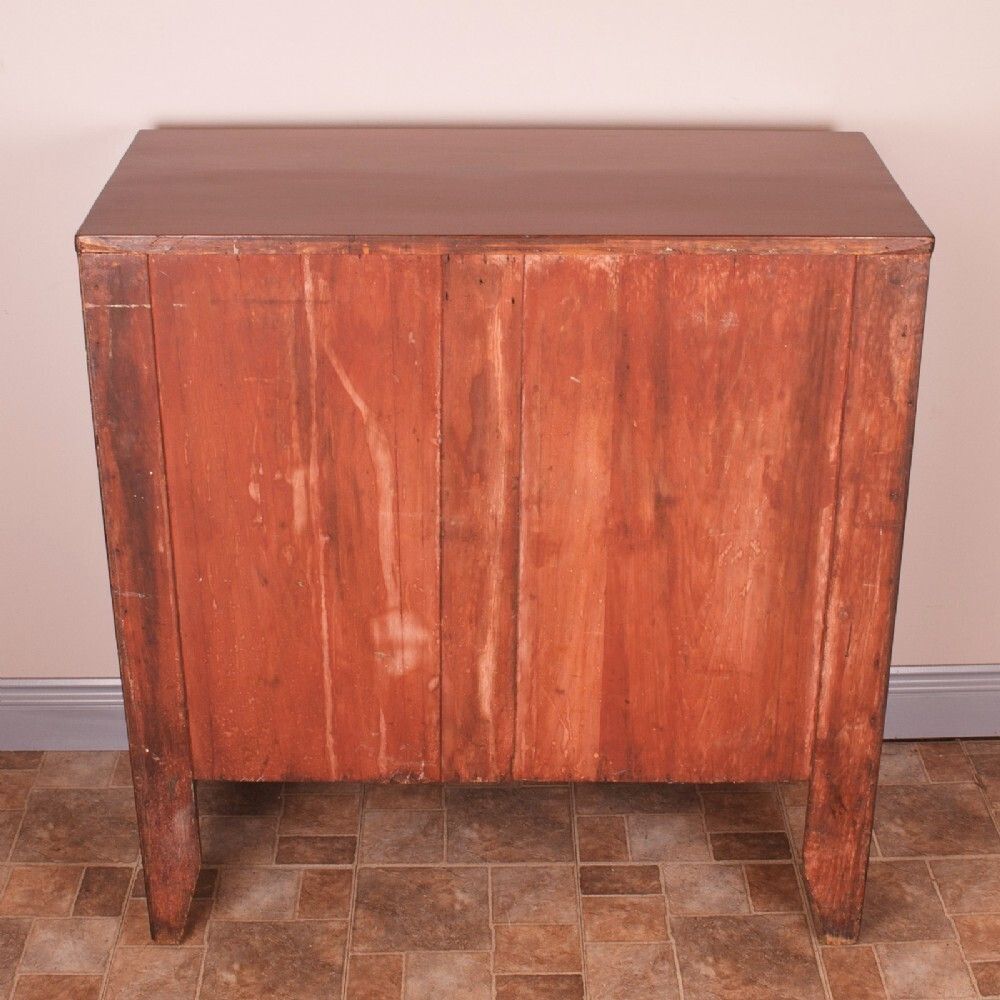 720.0 19th Century Compact Mahogany Chest Of Drawers photo