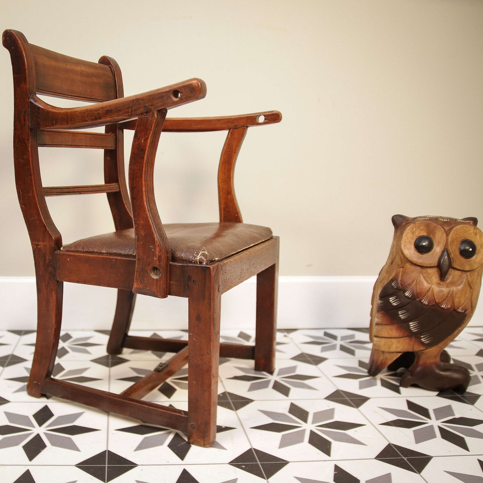 Antique Childs Chair Or Teddy Bear Chair photo 65.0