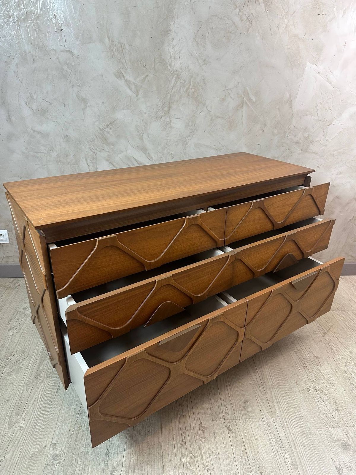 photo furniture Contemporary Chest Of Drawers