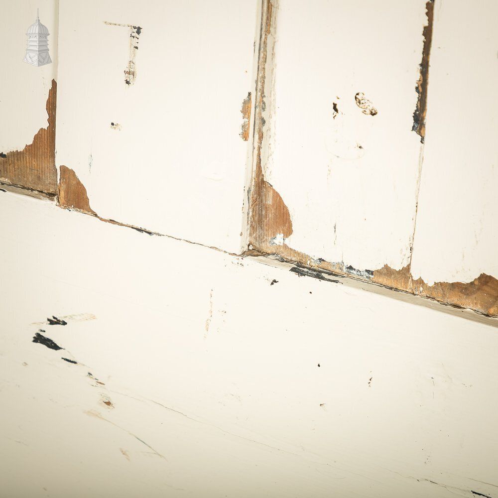 photo buy Reclaimed 4 Panel Door – Distressed White & Black Paint, Suffolk Latch.