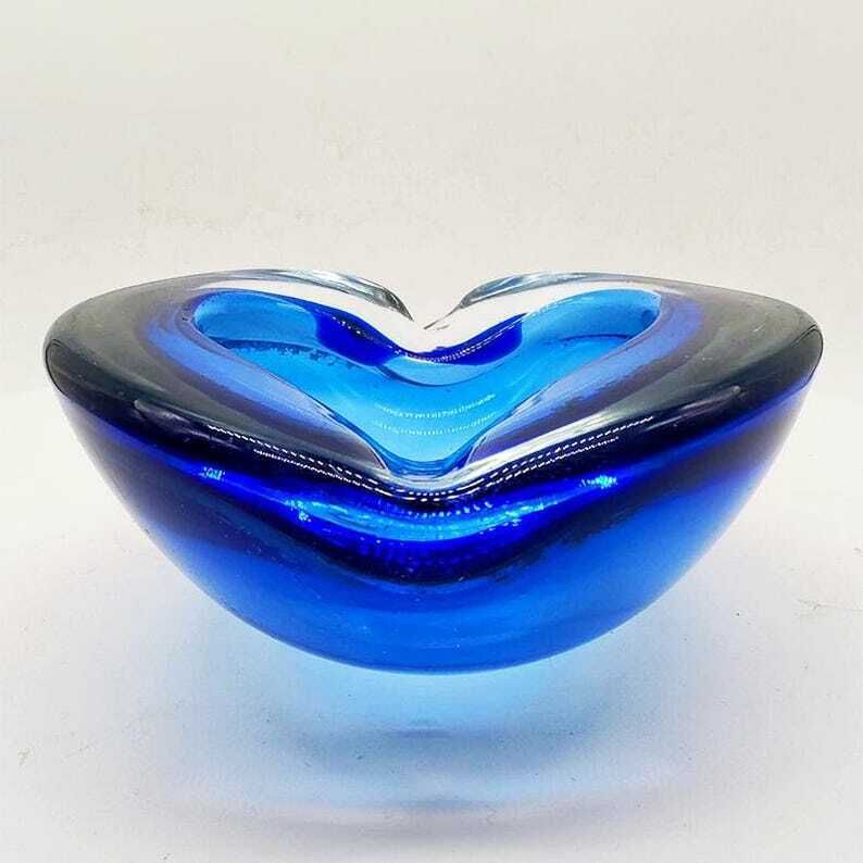 1960s Sunning Heart Shaped Ashtray Or Catch All In Murano Glass By Flavio Poli For Seguso. Made In Italy. photo for sale