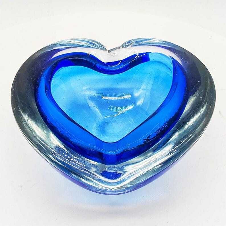 1960s Sunning Heart Shaped Ashtray Or Catch All In Murano Glass By Flavio Poli For Seguso. Made In Italy. photo 170.0