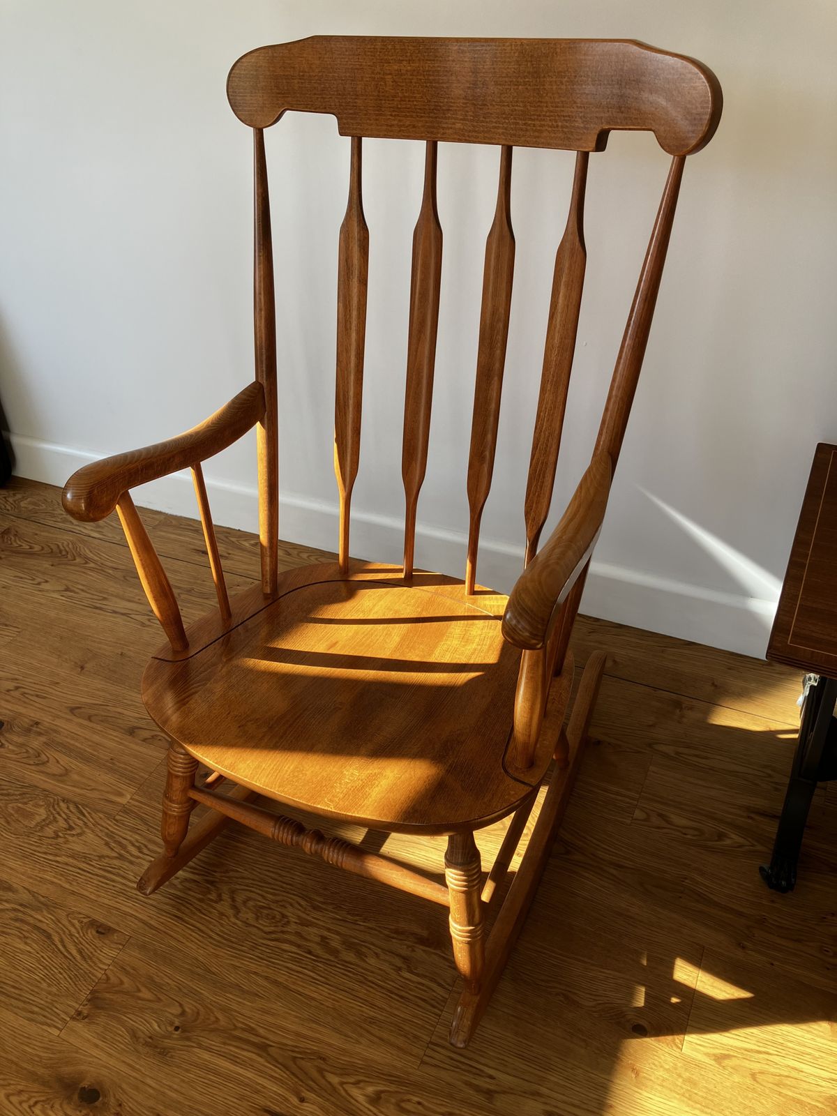 Excellent Wooden Rocking Chair