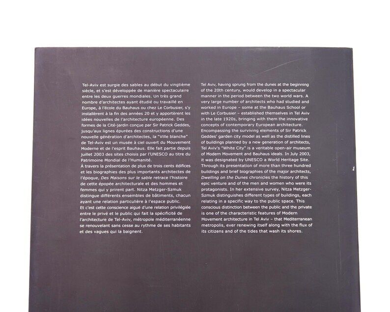 Boek: "Dwelling On The Dunes. Tel Aviv, Modern Movement And Bauhaus" Door Nitza Metzger Szmuk / Architectuur photo vinterior