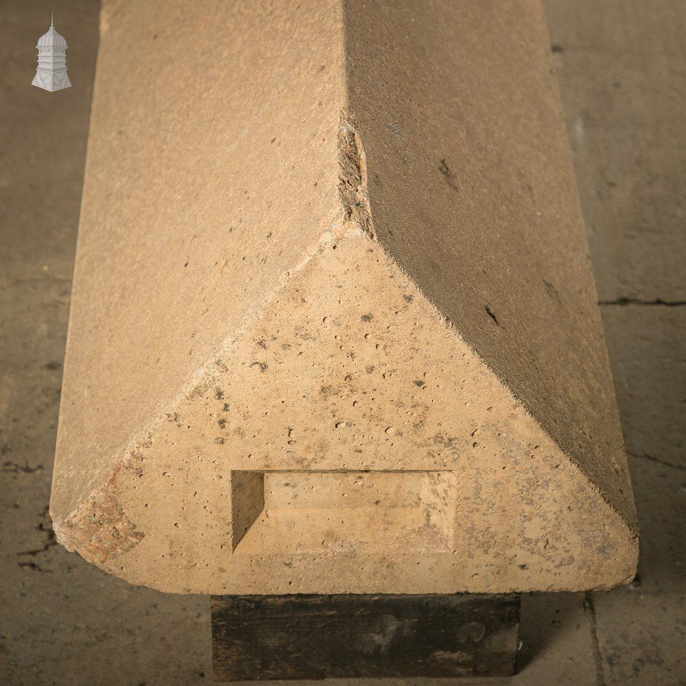 Large Triangle Copings, Composition Stone, Batch Of 3 photo vinterior