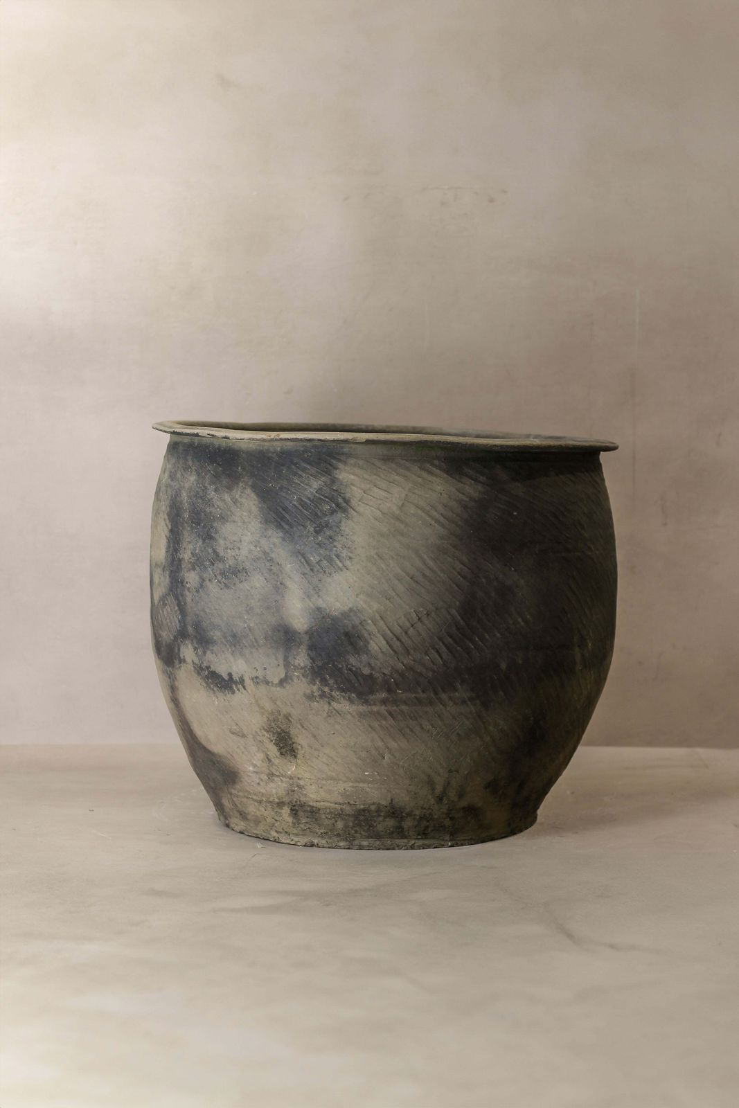 Big Old Grey Asian Pots   L016