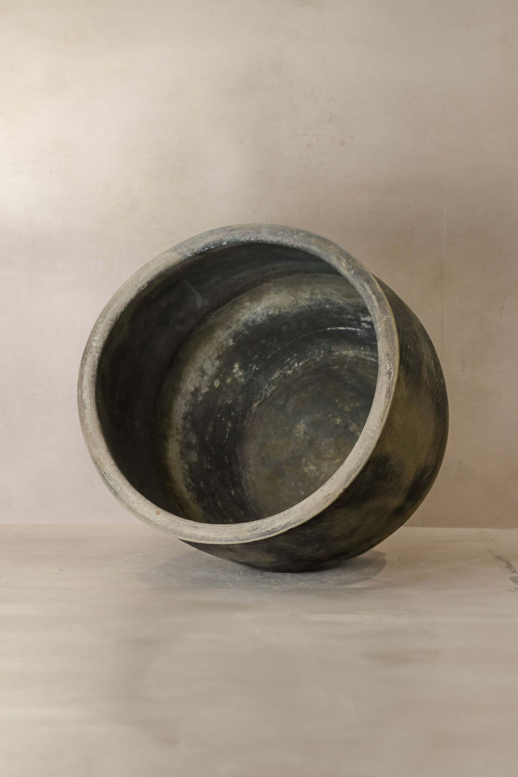 Big Old Grey Asian Pots   L016 photo furniture