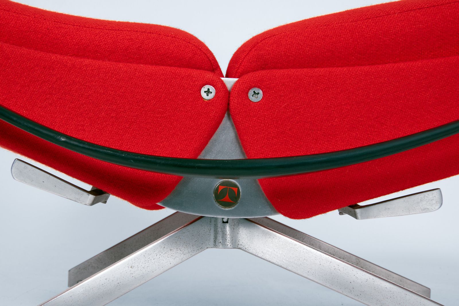 P40 Lounge Chair By Tecno   Osvaldo Borsani photo Furniture