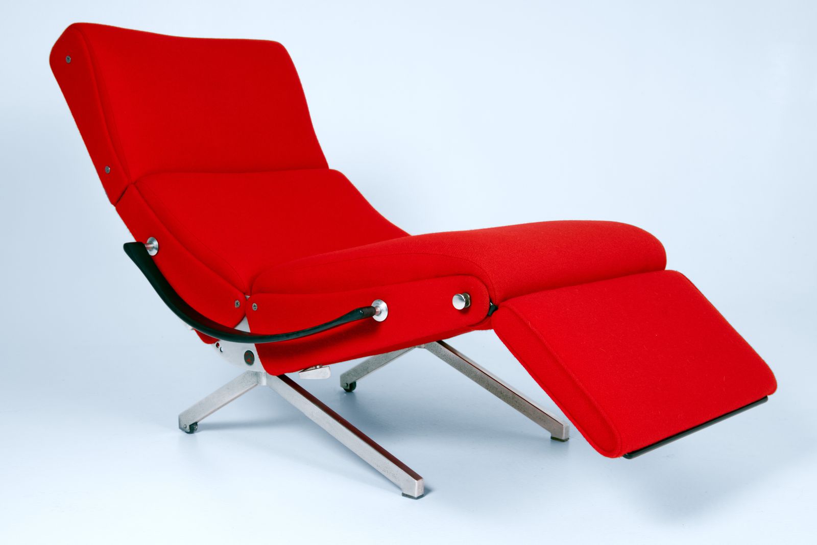 P40 Lounge Chair By Tecno   Osvaldo Borsani