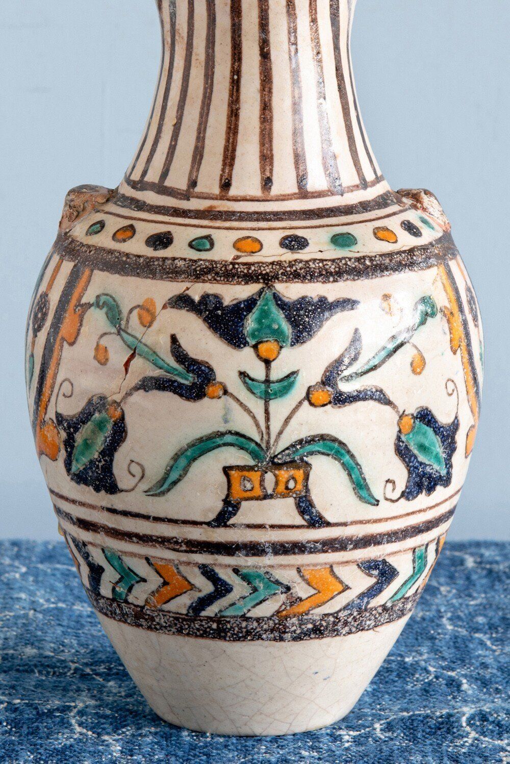Tunisian Pottery, Qallalin Vase, 18th Century photo vinterior