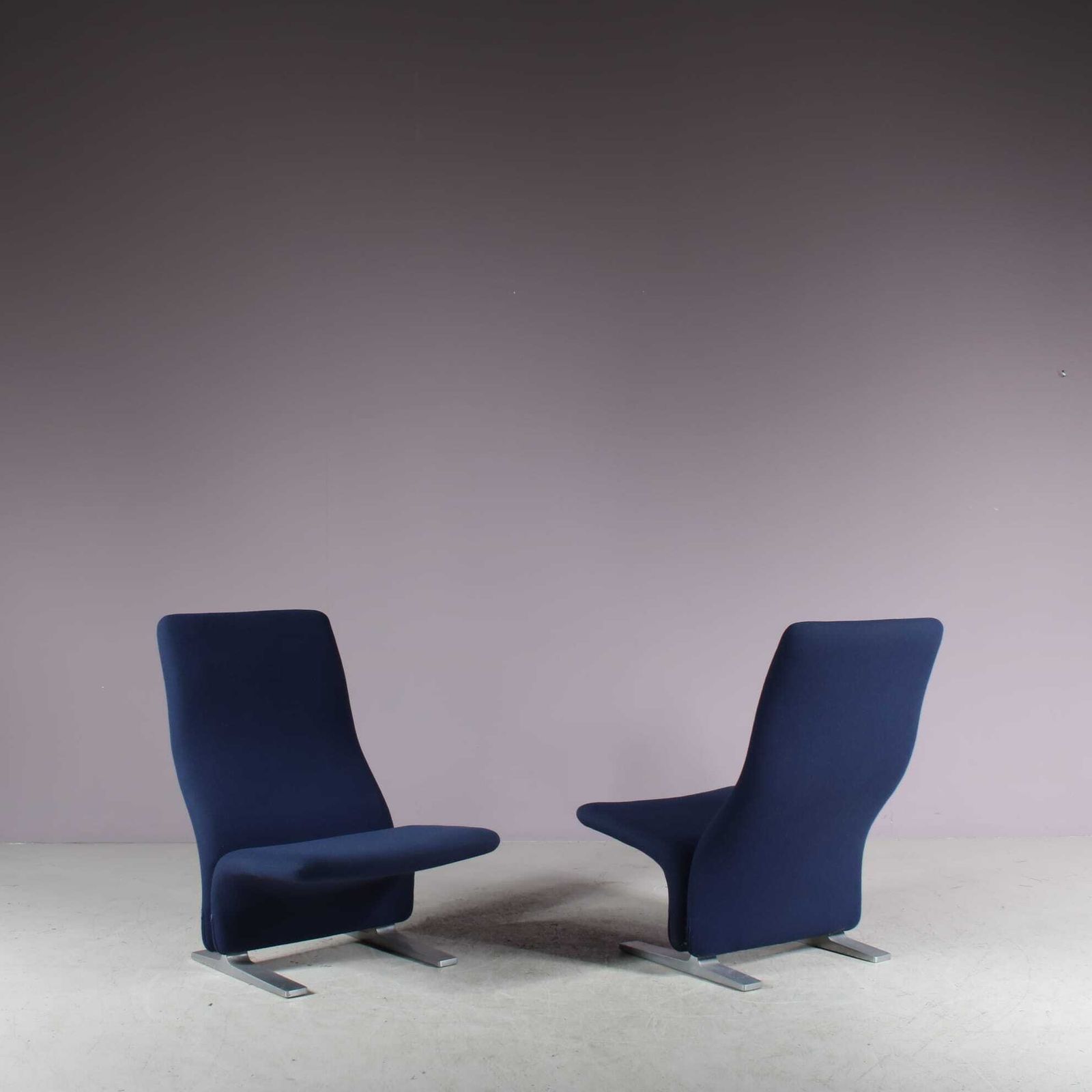 1970s Pair Of “Concorde” Chairs By Pierre Paulin For Artifort, Netherlands photo vintage